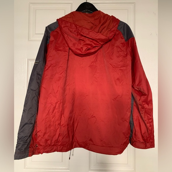 Men’s Outventure Red Hooded Jacket US Small - Picture 3 of 7
